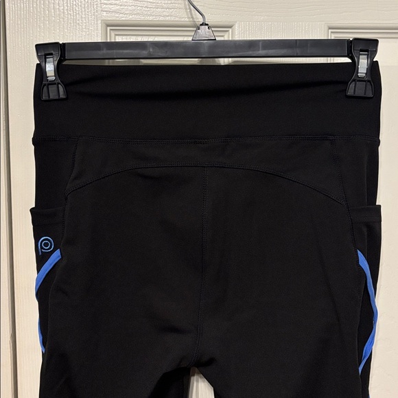 Pop Fit Dial Up Leggings - Picture 7 of 10